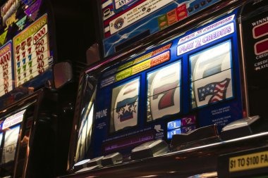The Dog House paytable and bonus feature breakdown